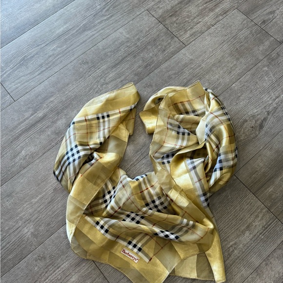 BURBERRY vintage silk scarf ✨ - Picture 8 of 17